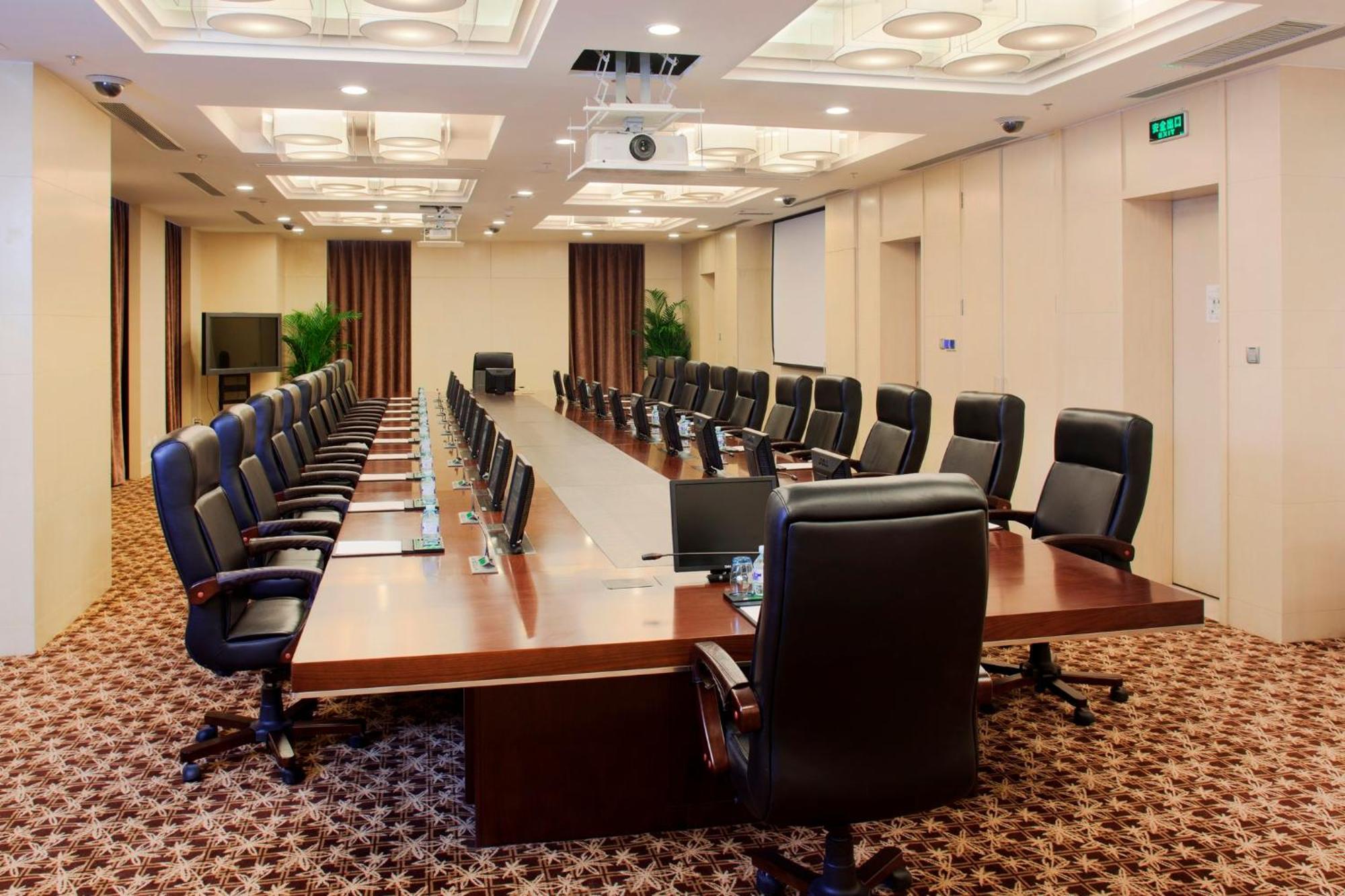 Holiday Inn Beijing Focus Square By Ihg Екстериор снимка